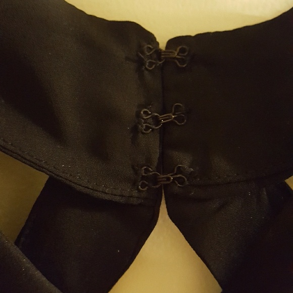 Black Dress - Picture 5 of 6